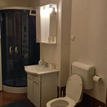 Welcome Home Apartament Brasov Апартаменти